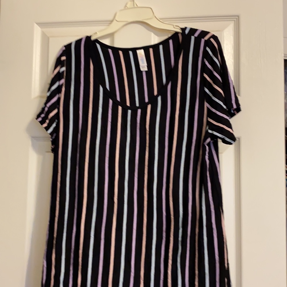 Classic T. - Picture 2 of 2